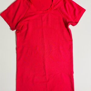 Lululemon Swiftly Tech Short Sleeve Crew.